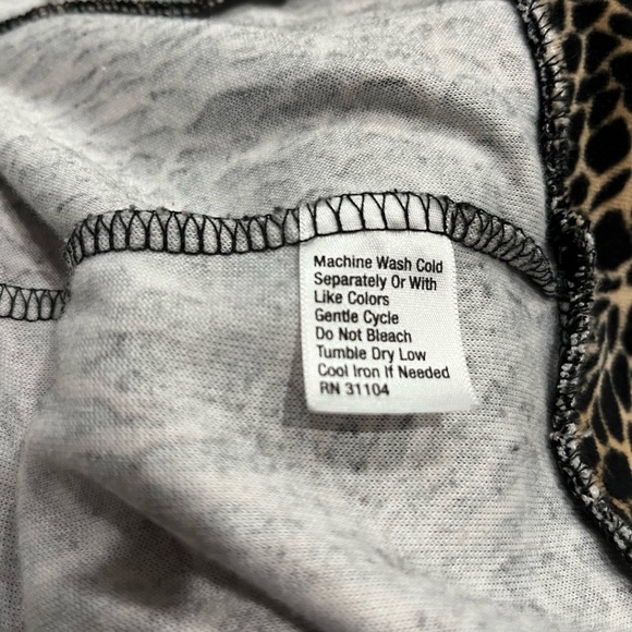 Kim Rogers Long Sleeve Animal Print Velour Zip Jacket Size M - Picture 9 of 10